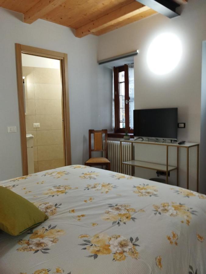Casa Elisa Affittacamere 阿尔梅诺 外观 照片
